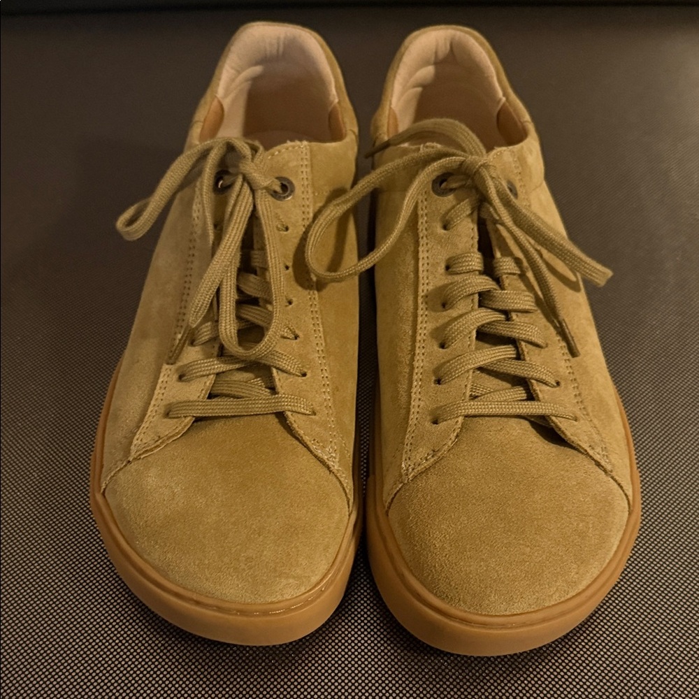 Tan suede Birkenstock sneaker W11 M9